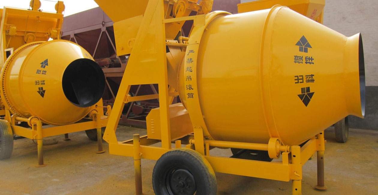 concrete mixer machine with lift